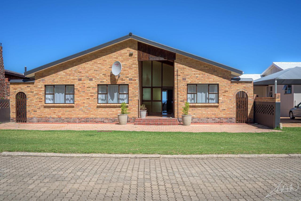 Fynbos Golf And Country Estate Hotel Eersterivierstrand Exterior photo